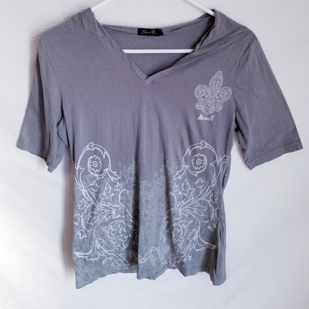 Hooded tshirt